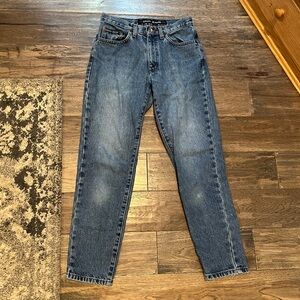 DKNY Vintage Straight Leg Jeans Size 4 Petite